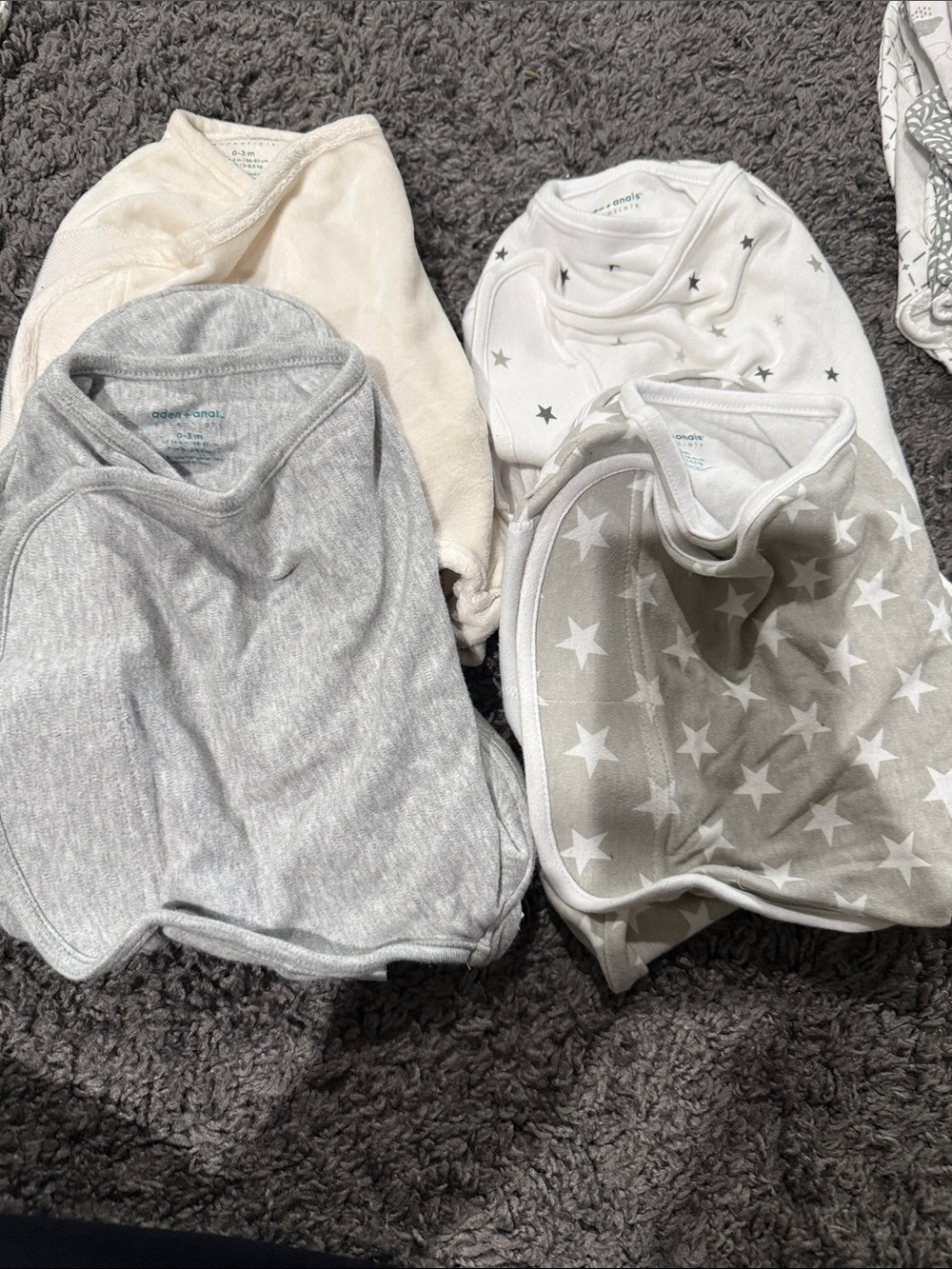 aden + anais Neutral Star & Solid Short Sleeve Swaddle Tops - Gray, White, Cream